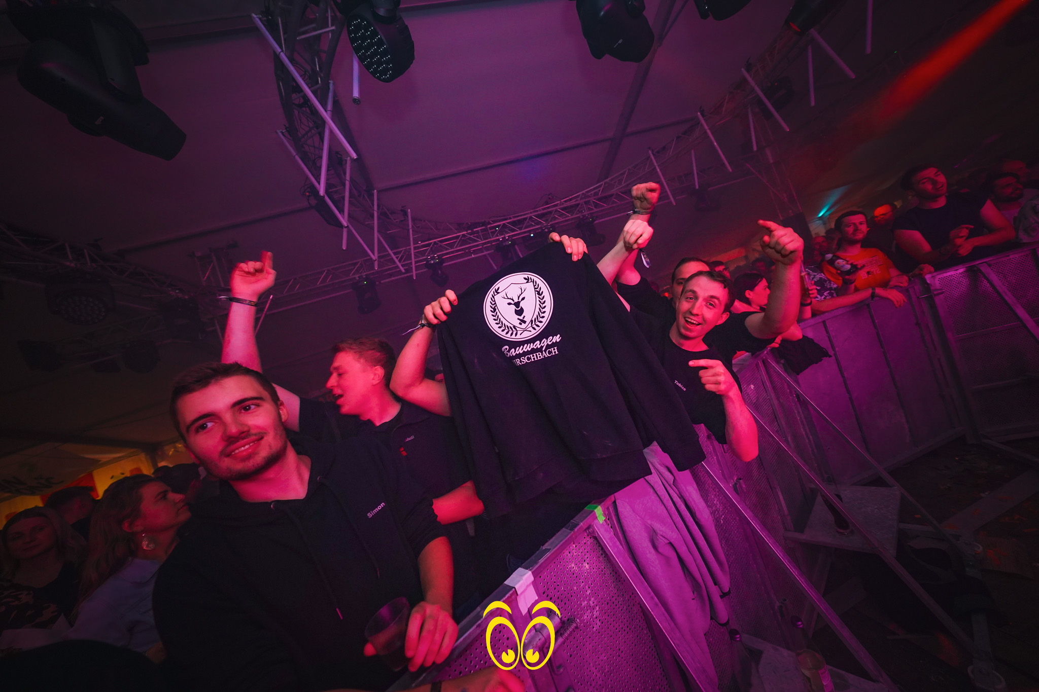V-PARTY Galerie