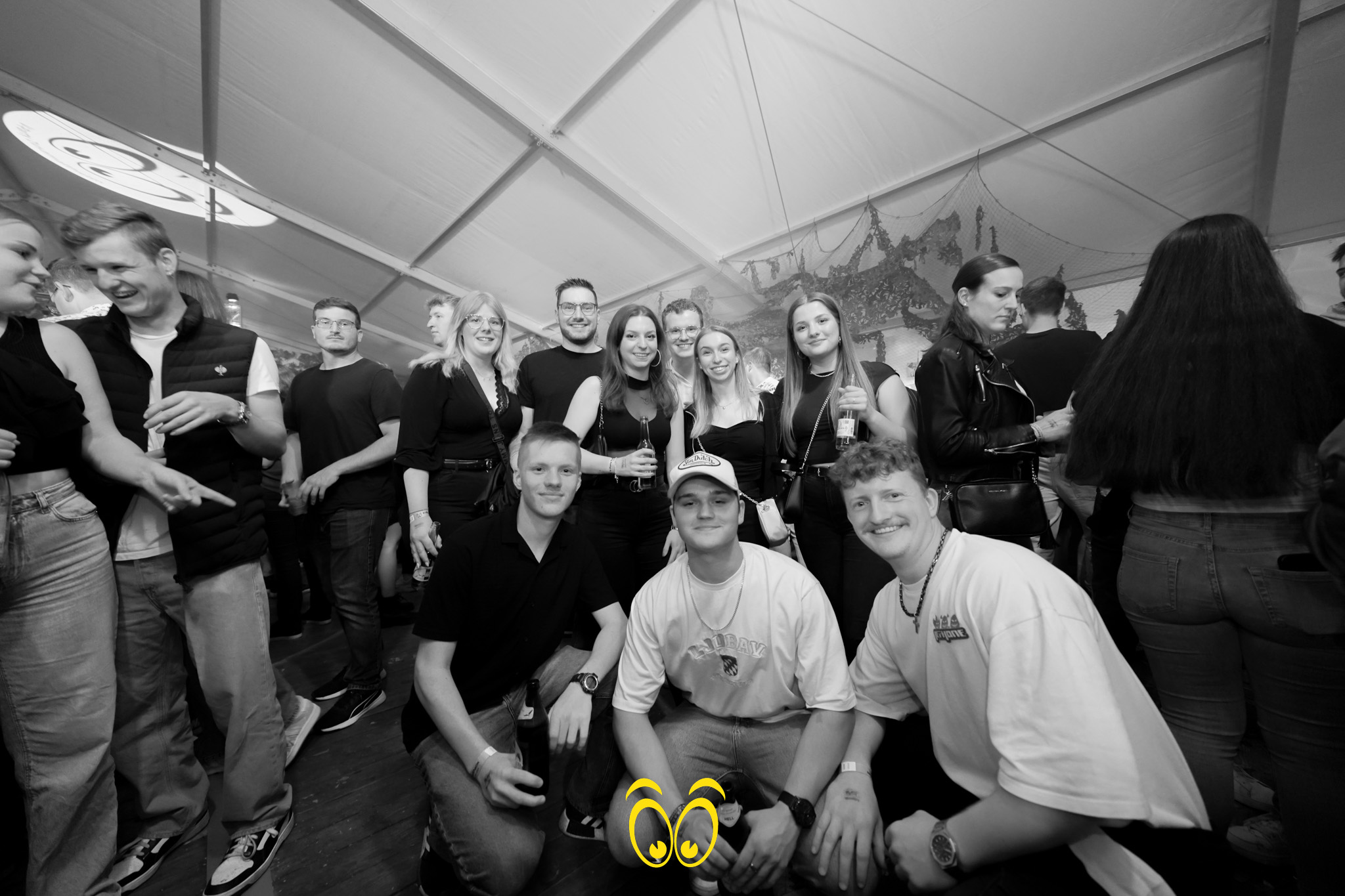 V-PARTY Galerie