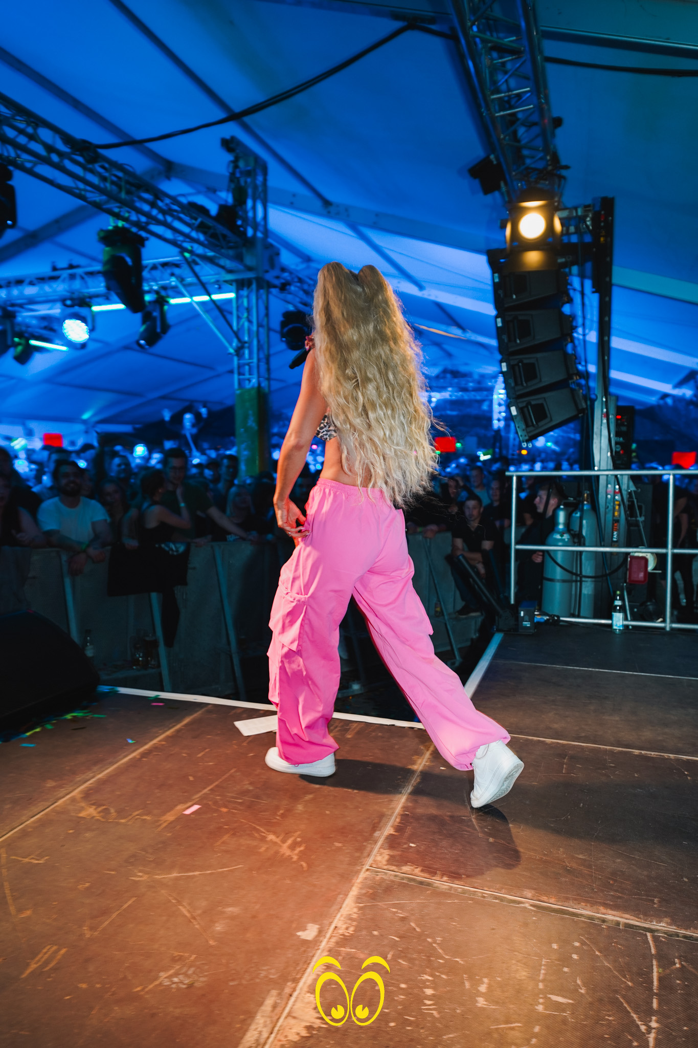 V-PARTY Galerie