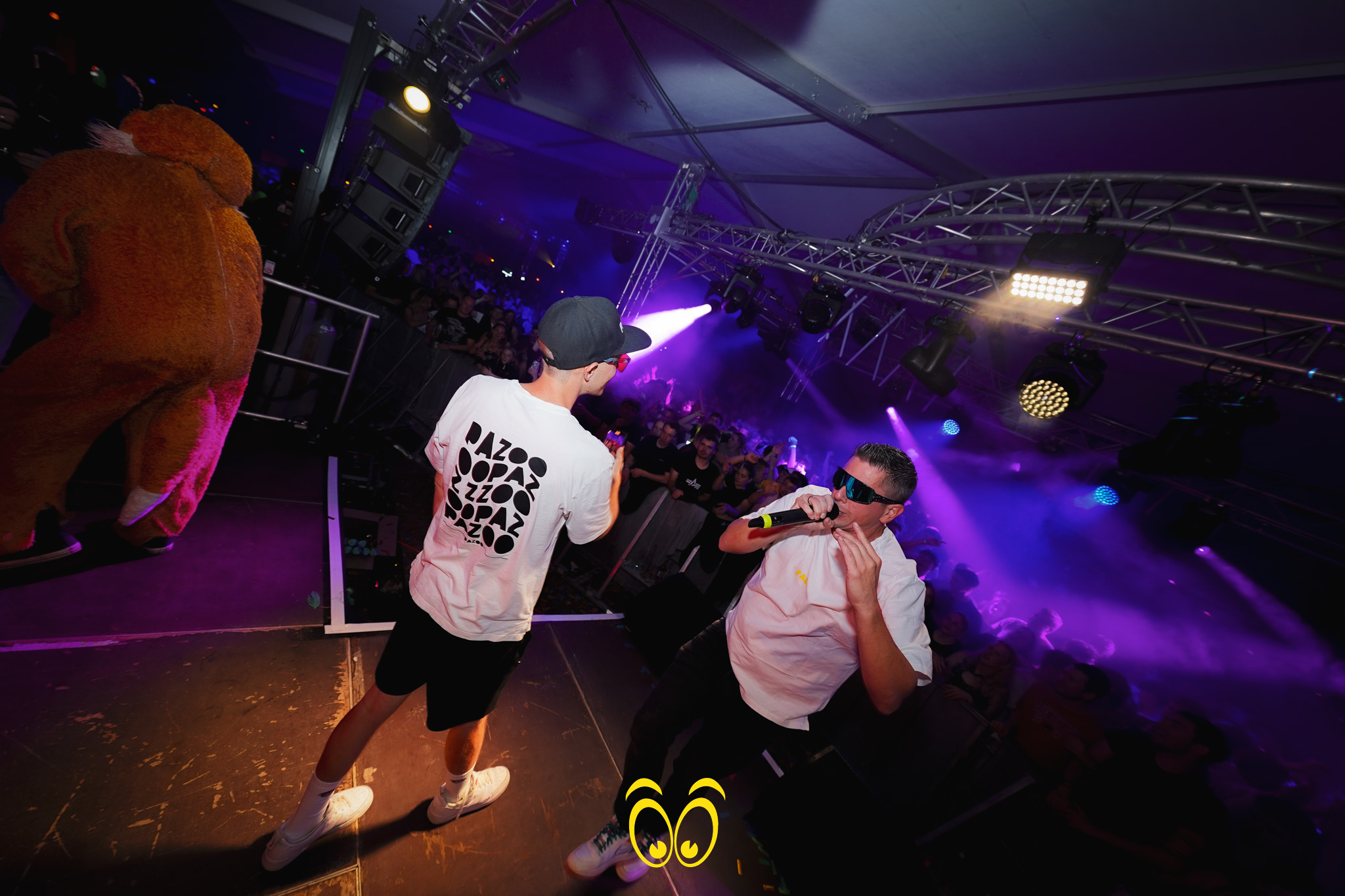 V-PARTY Galerie