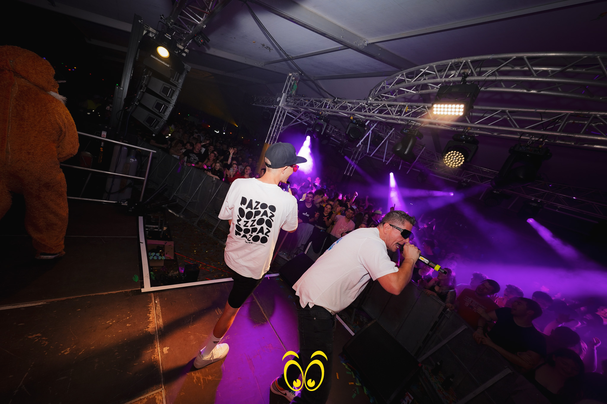 V-PARTY Galerie