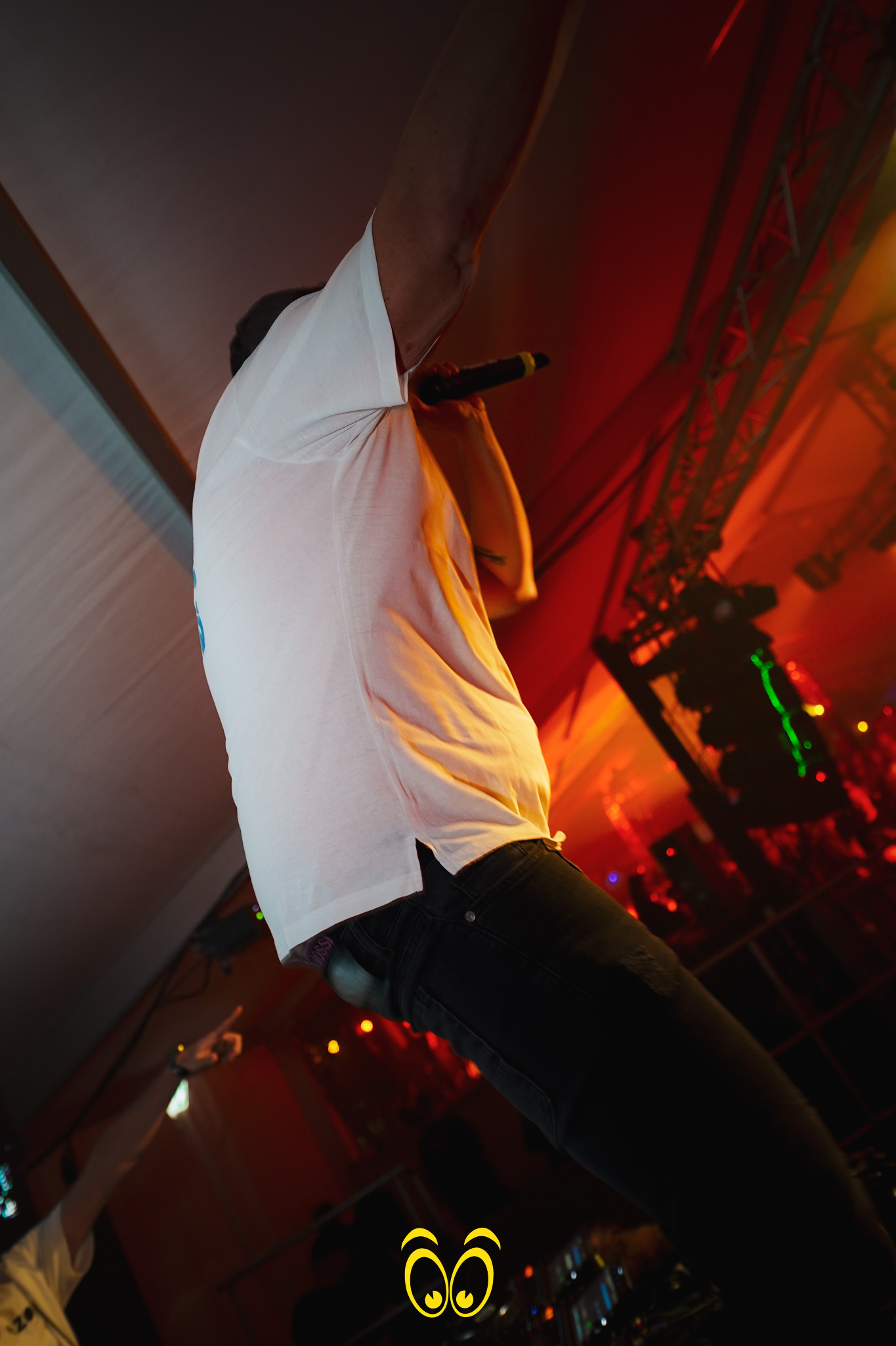 V-PARTY Galerie