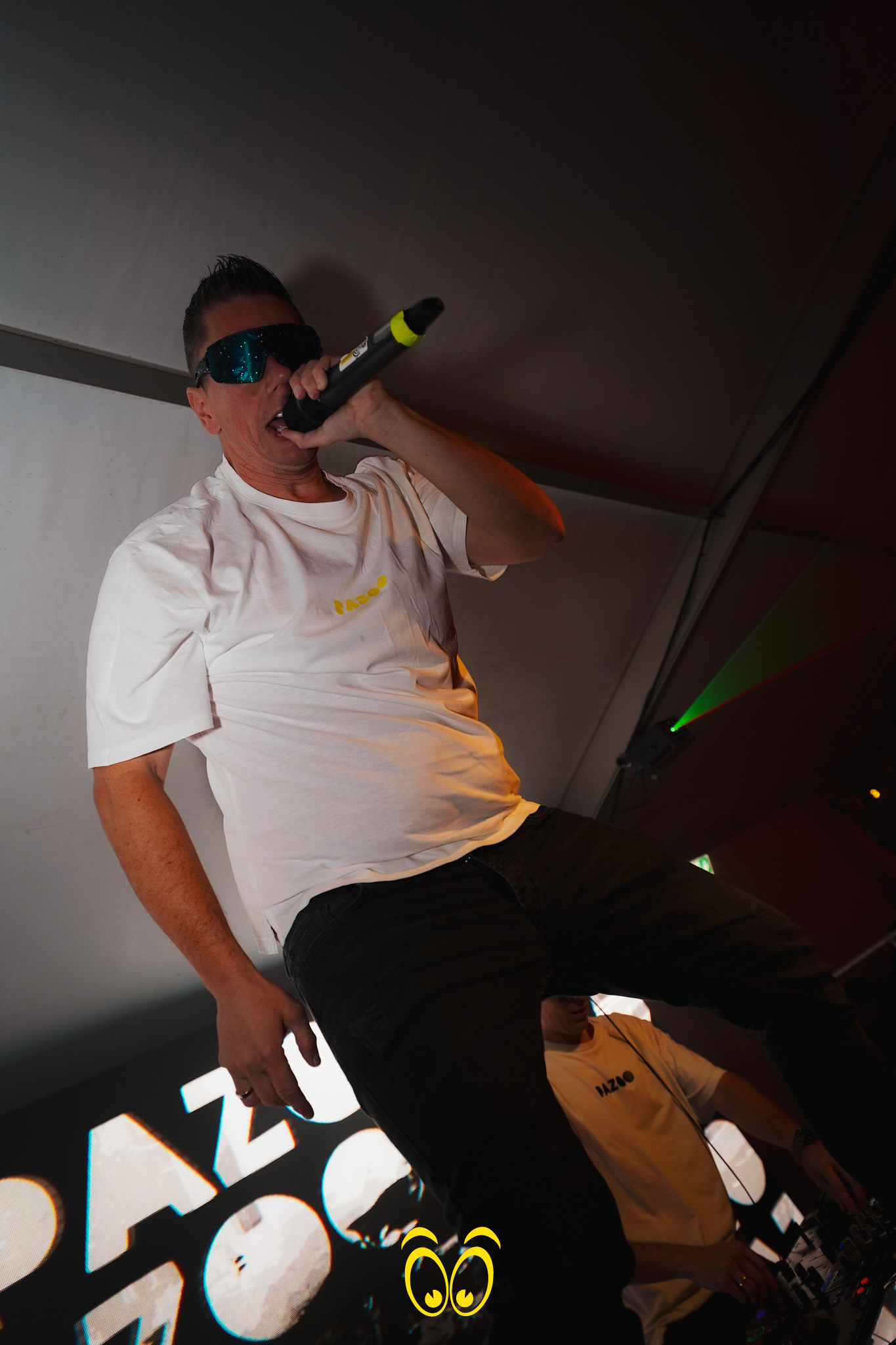 V-PARTY Galerie