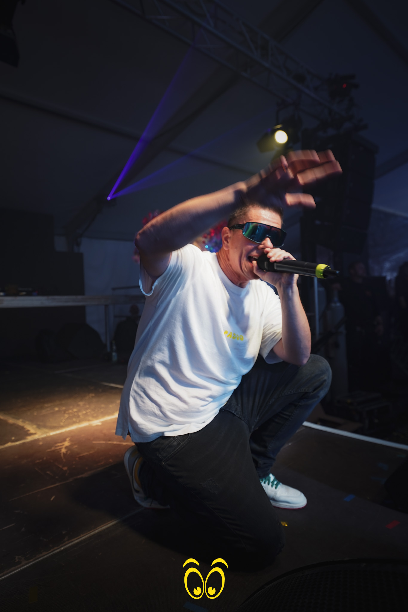 V-PARTY Galerie
