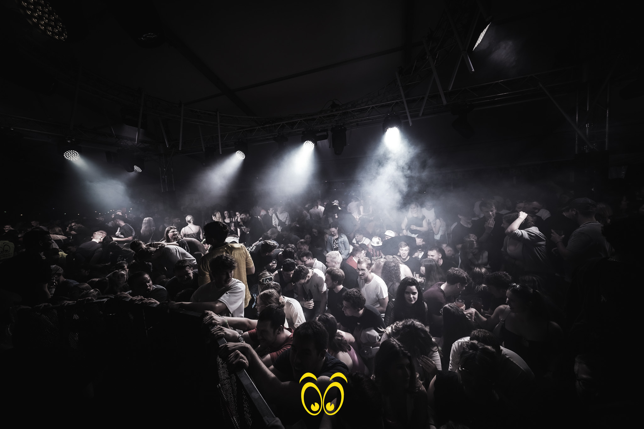 V-PARTY Galerie
