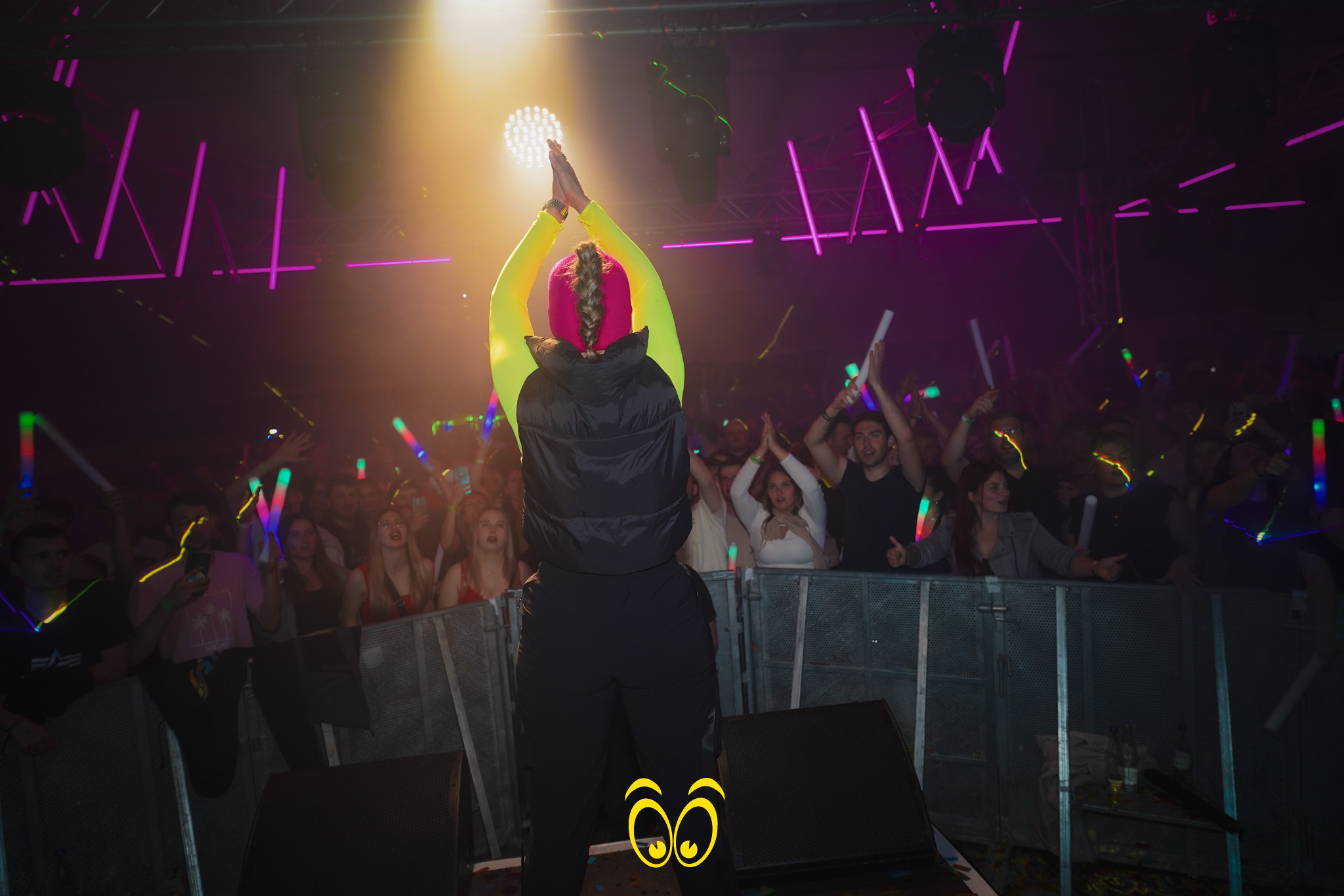 V-PARTY Galerie