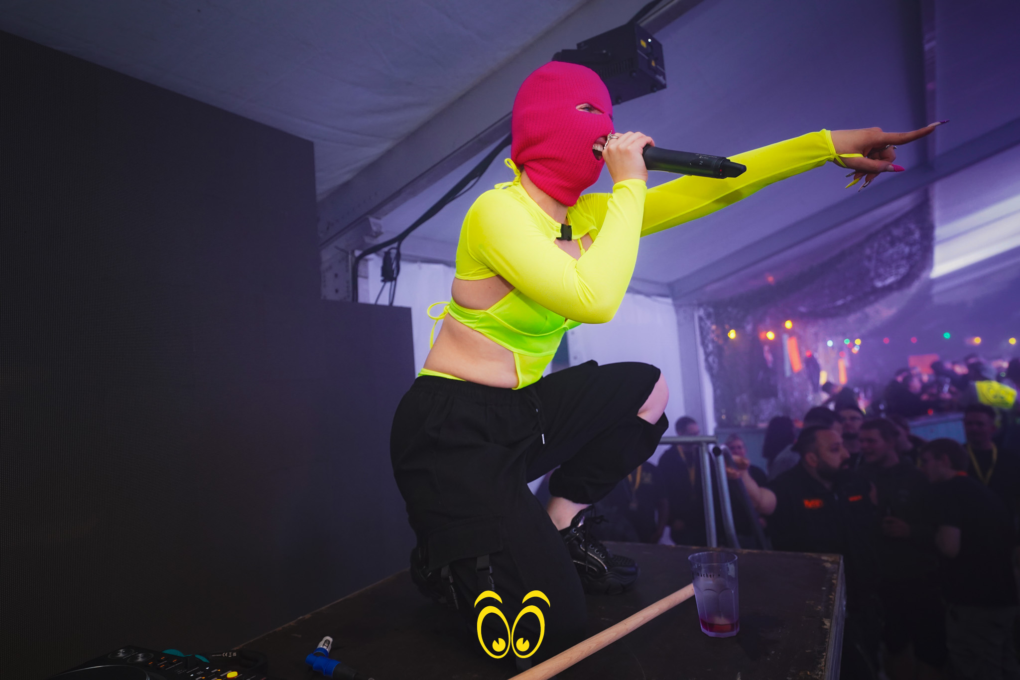 V-PARTY Galerie