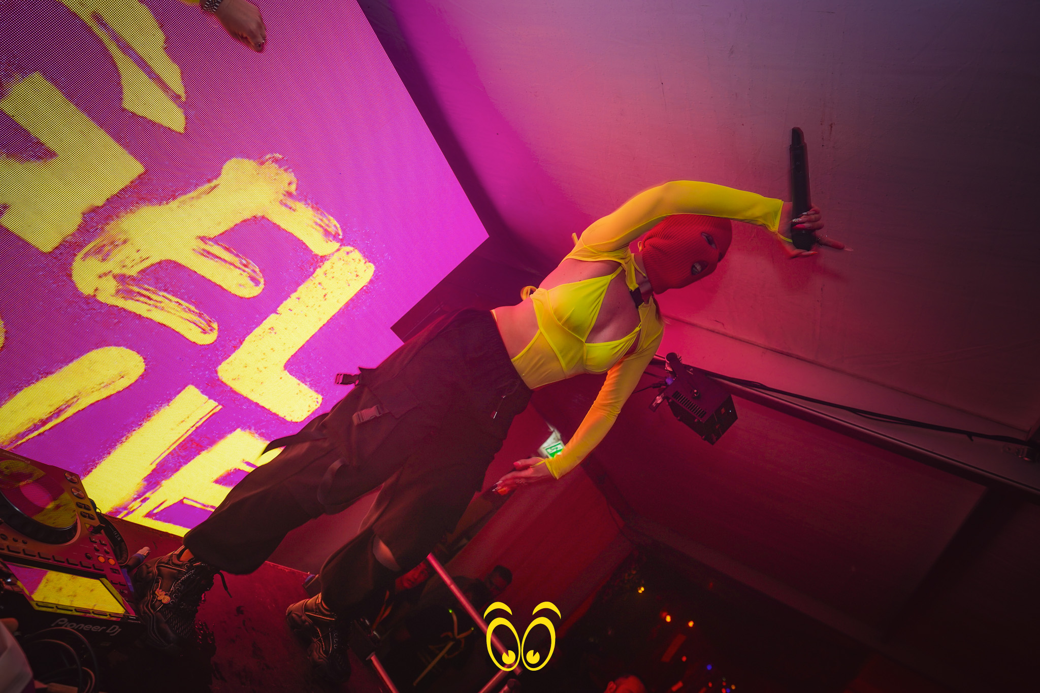 V-PARTY Galerie