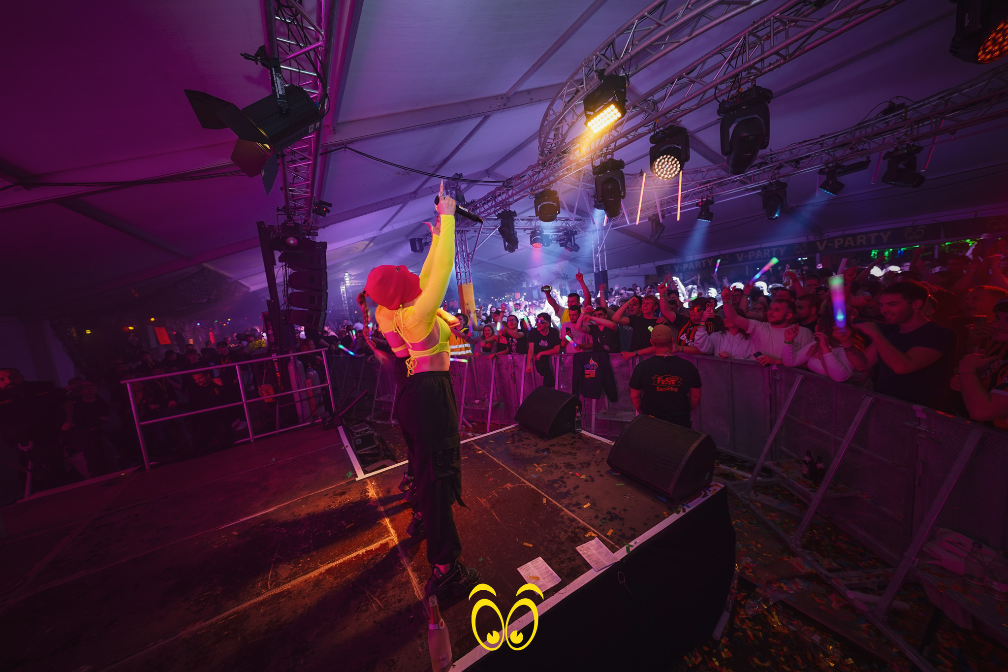 V-PARTY Galerie