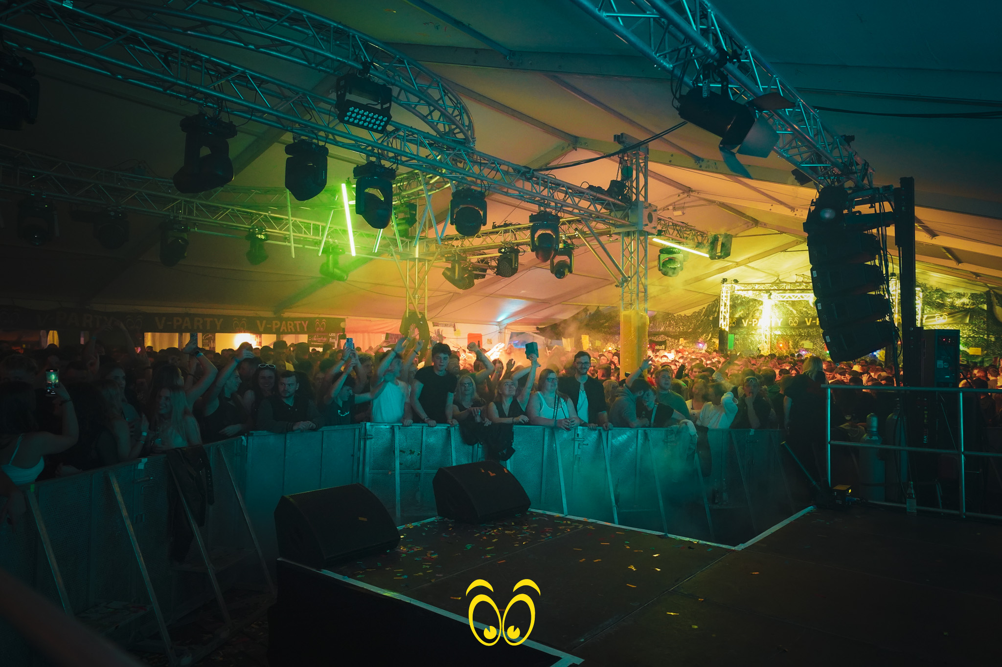 V-PARTY Galerie