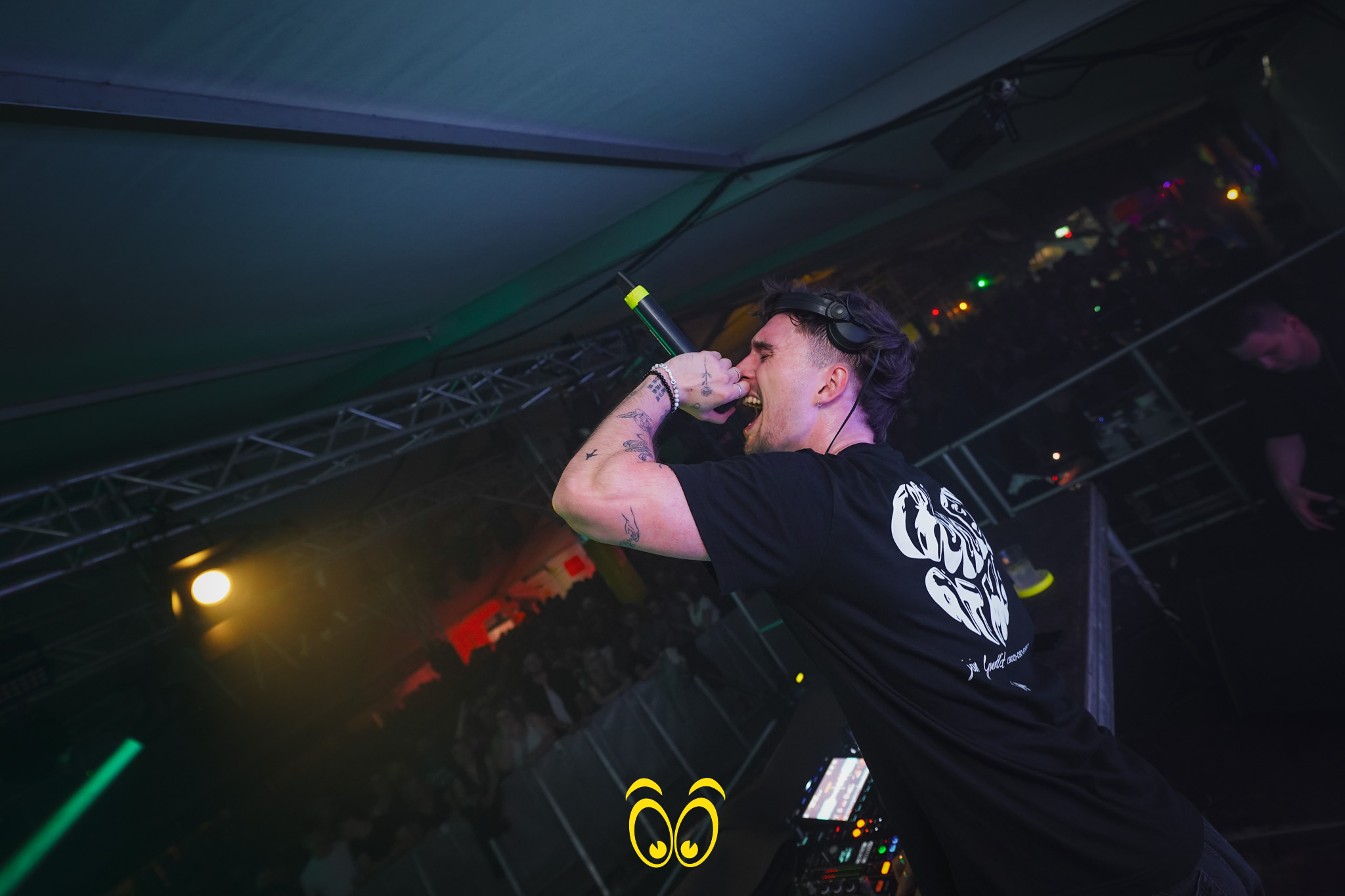 V-PARTY Galerie