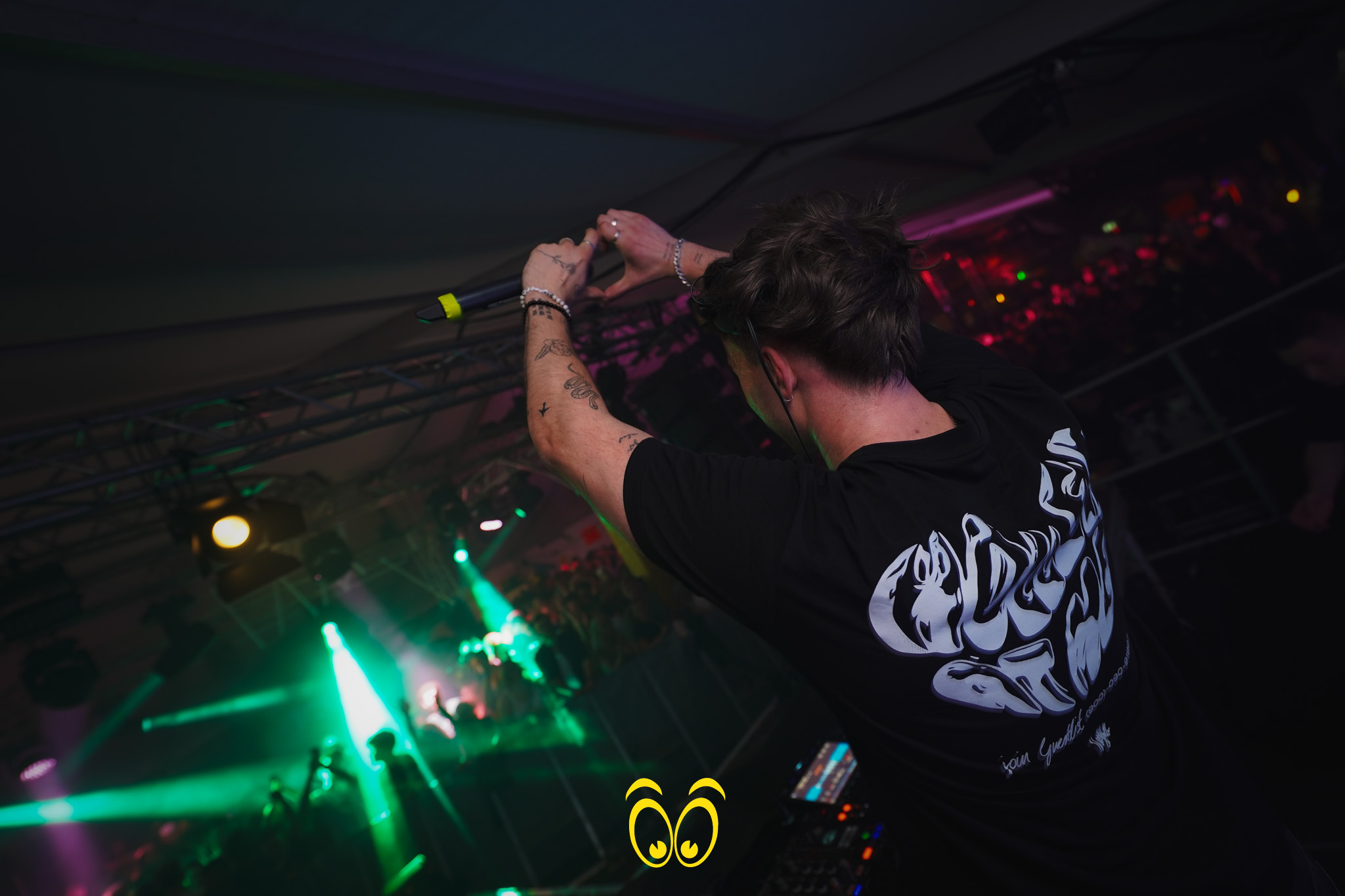 V-PARTY Galerie
