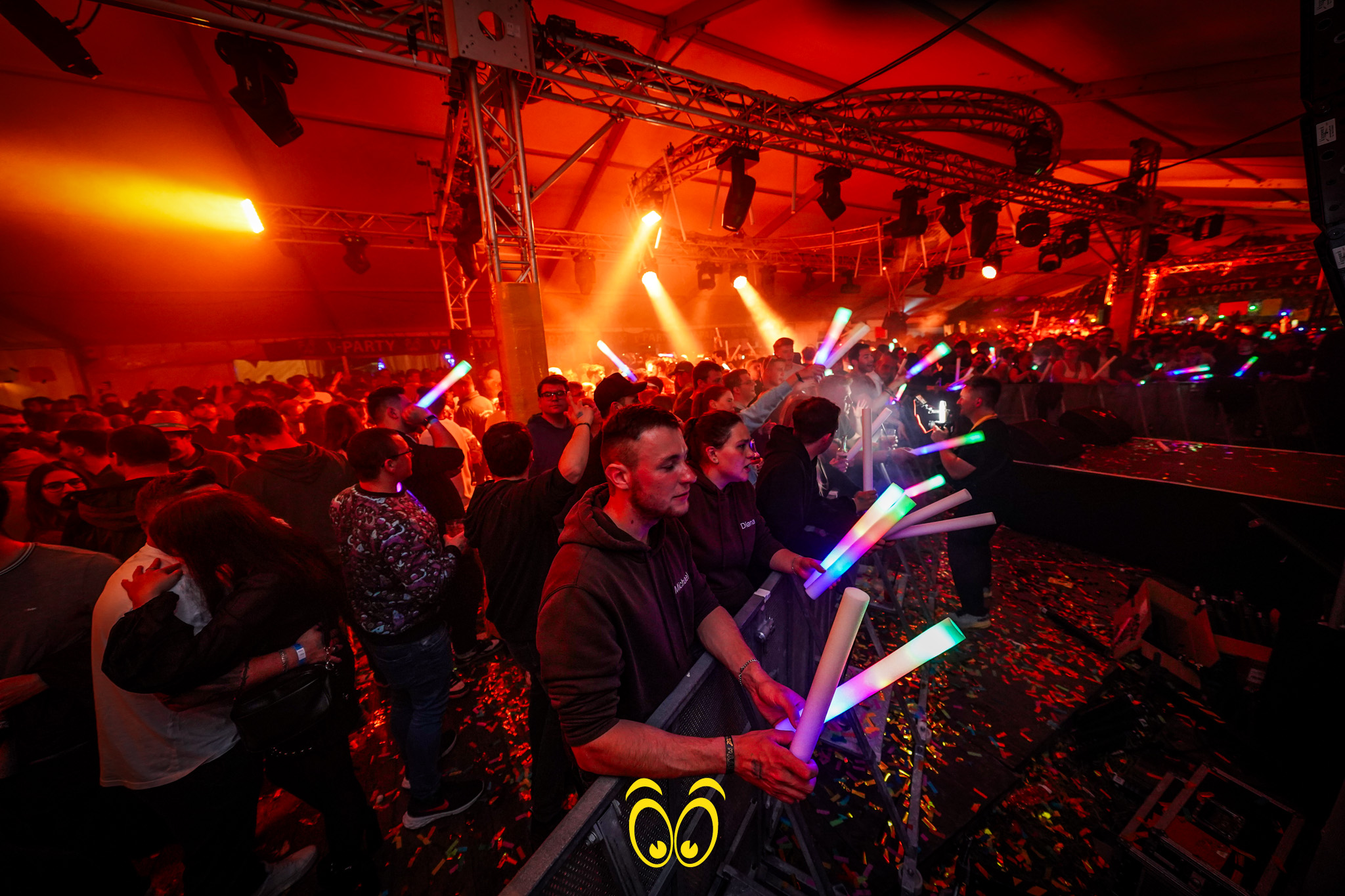V-PARTY Galerie