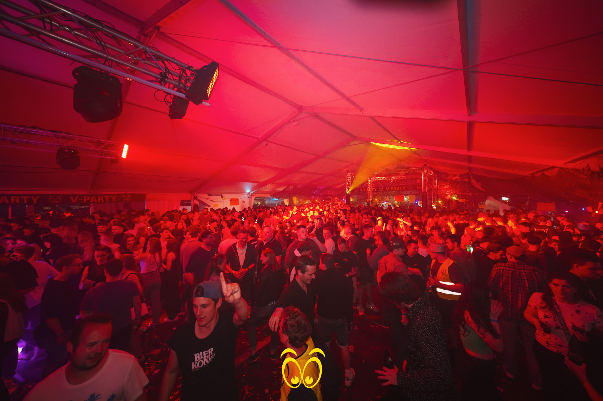 V-PARTY Galerie