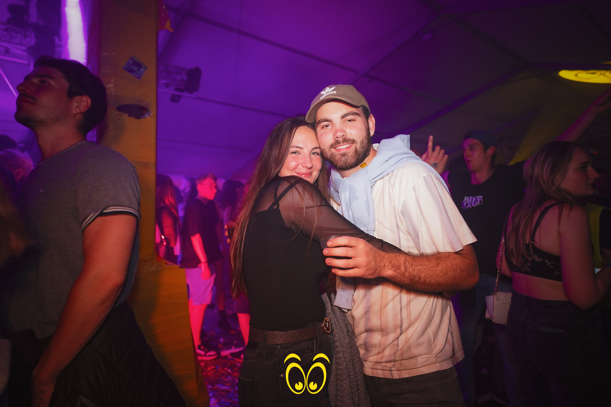 V-PARTY Galerie